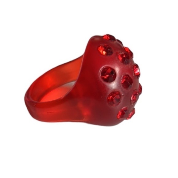 Red Rhinestone Lucite Dome Ring Size 7 - Picture 3 of 7